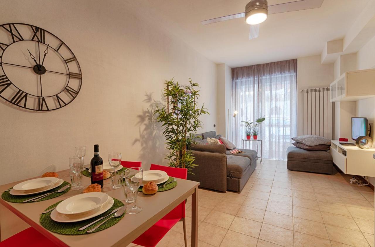 Modern Lakefront 2-Bedroom Apartment Acquaseria Esterno foto
