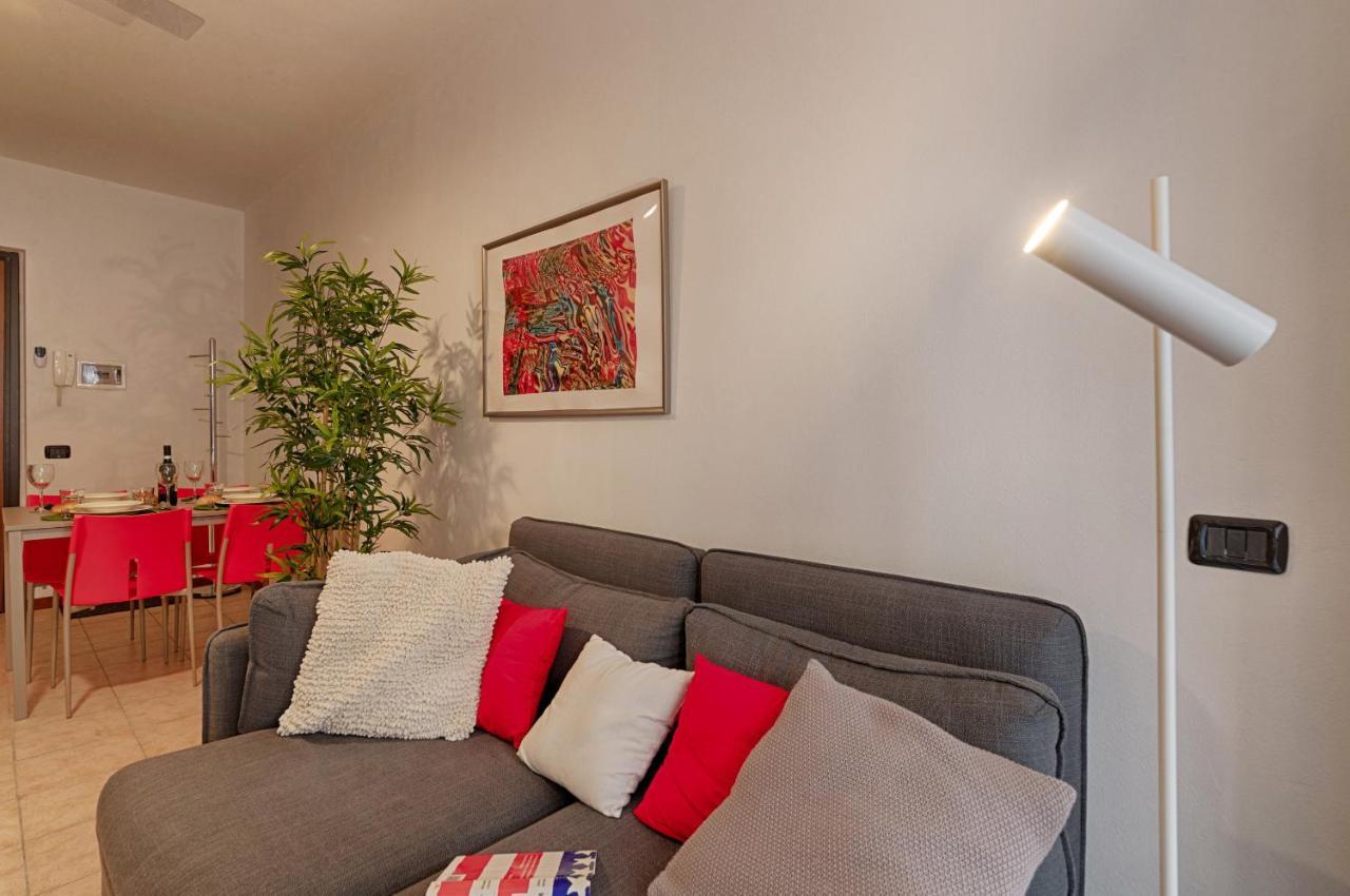 Modern Lakefront 2-Bedroom Apartment Acquaseria Esterno foto